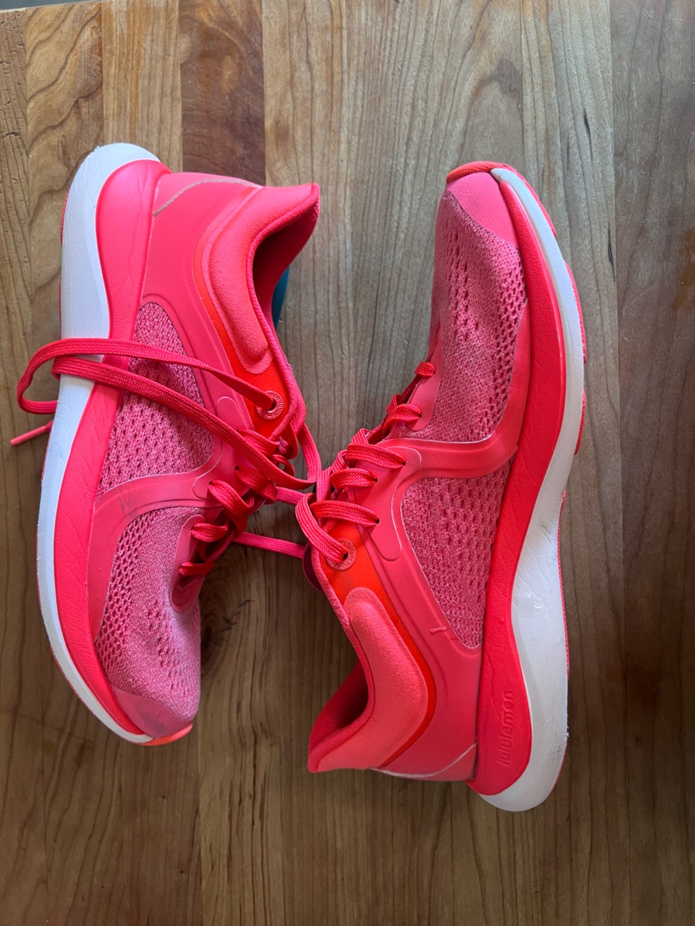 Lululemon Women’s Chargefeel Sneakers - Vibrant Pink